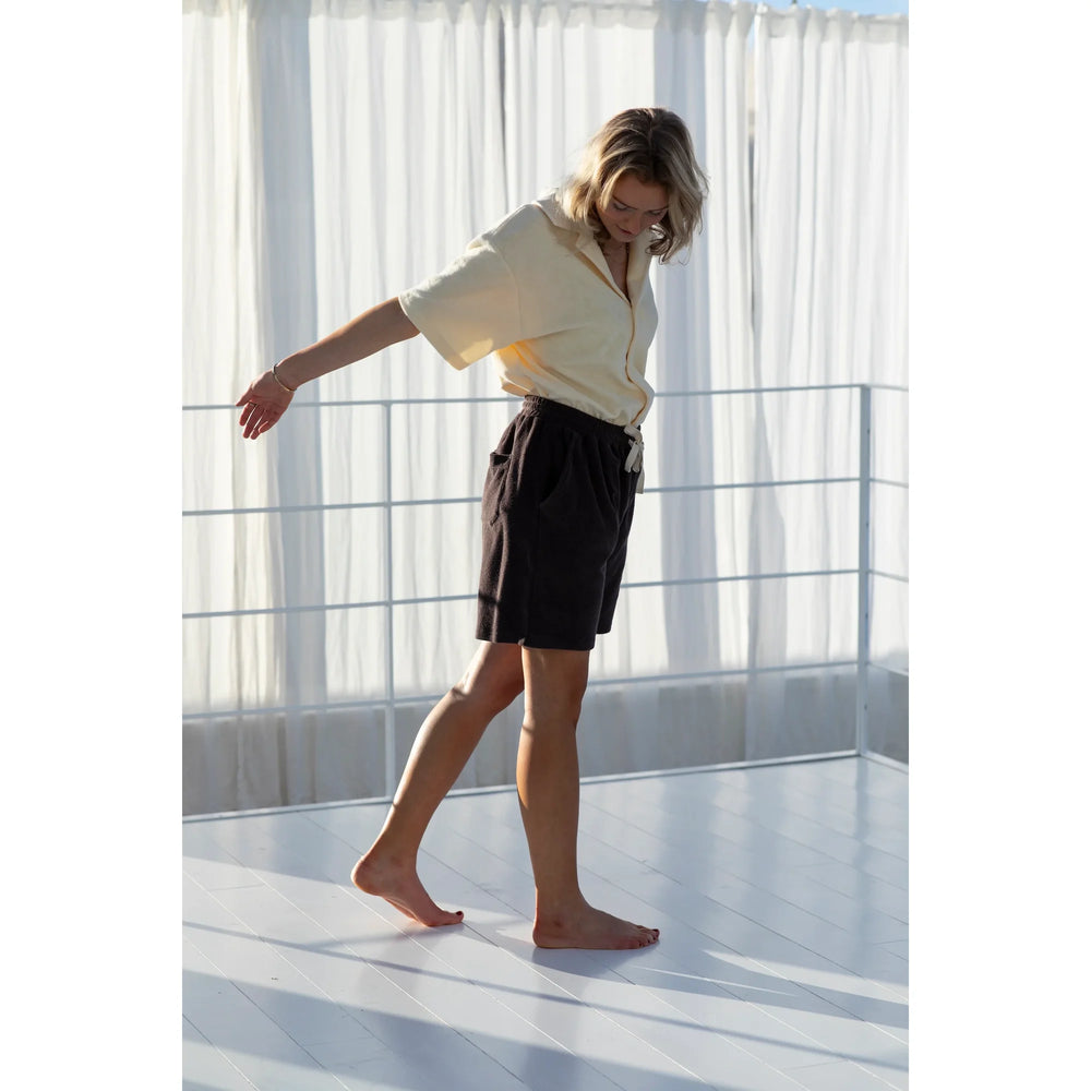 Bongusta Naram Kratke hlače Coffee